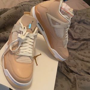 WMNS AIR JORDAN 4 RETRO